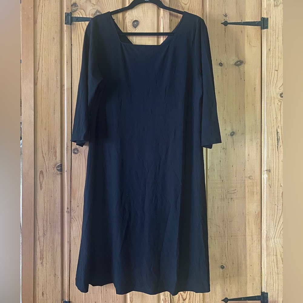 Avon Black 3/4 Sleeve Dress